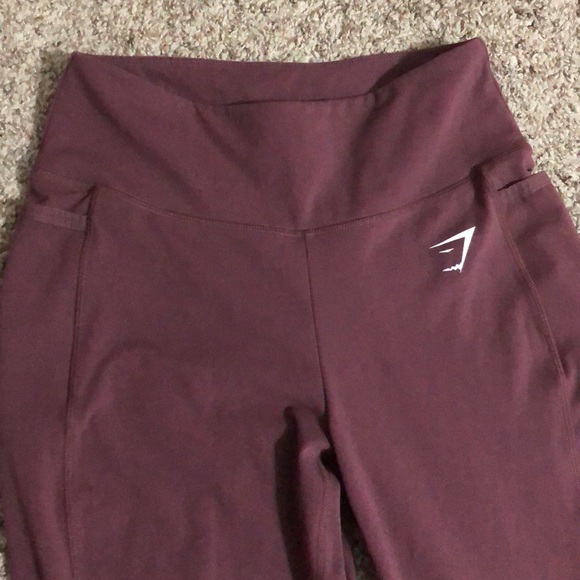 Gym Shark Leggings with Pockets - Picture 2 of 6